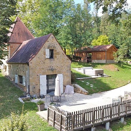 Maison Climatisee Avec Jacuzzi A 10 Min De Sarlat Exterior foto